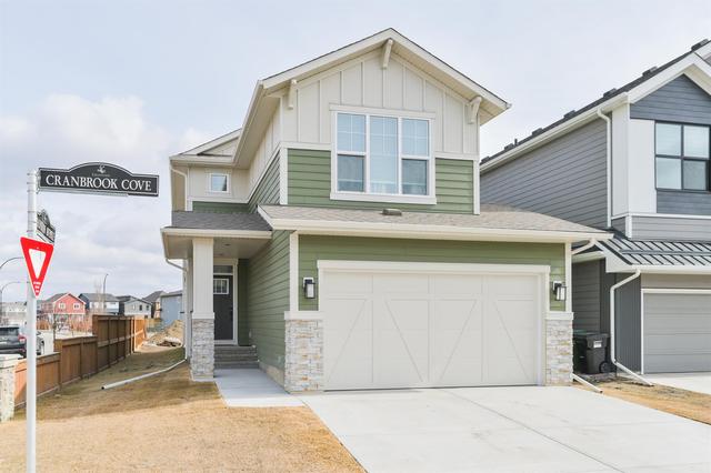 153 Cranbrook Cove Se, House detached with 3 bedrooms, 2 bathrooms and 4 parking in Calgary AB | Image 1