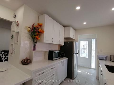 145 Laura Rd, House semidetached with 4 bedrooms, 3 bathrooms and 3 parking in Toronto ON | Card Image