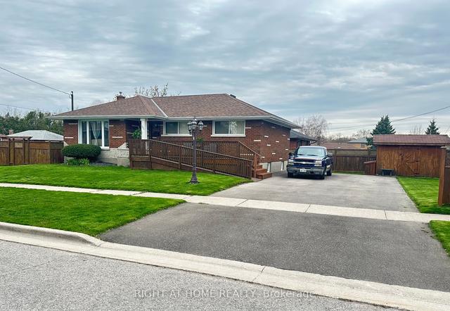 382 Baldwin St, House detached with 3 bedrooms, 1 bathrooms and 4 parking in Oshawa ON | Image 12
