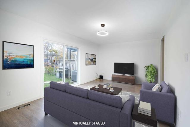 4248 Queen St, House attached with 3 bedrooms, 3 bathrooms and 2 parking in Lincoln ON | Card Image