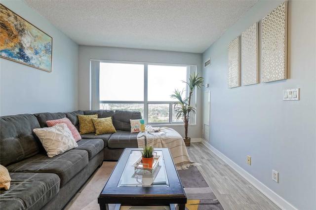 3115 - 38 Lee Centre Dr, Condo with 2 bedrooms, 1 bathrooms and 1 parking in Toronto ON | Image 3