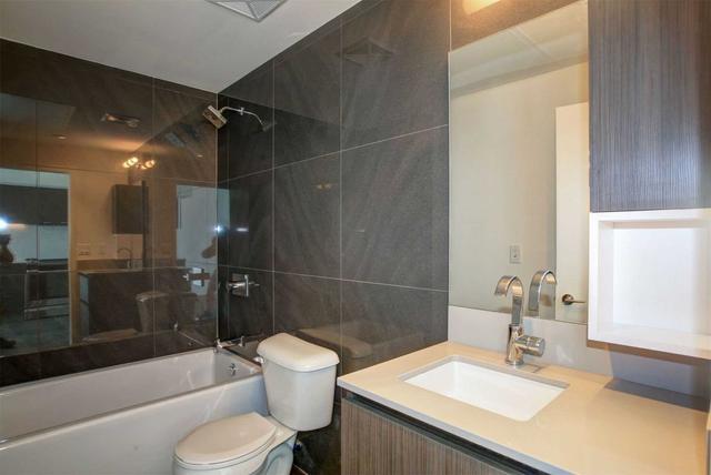 1505 - 30 Baseball Pl, Condo with 1 bedrooms, 1 bathrooms and 0 parking in Toronto ON | Image 3