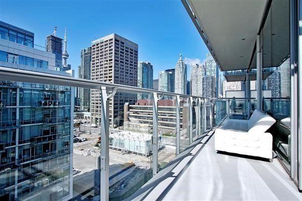 905 - 39 Queens Quay E, Condo with 1 bedrooms, 1 bathrooms and 1 parking in Toronto ON | Image 3