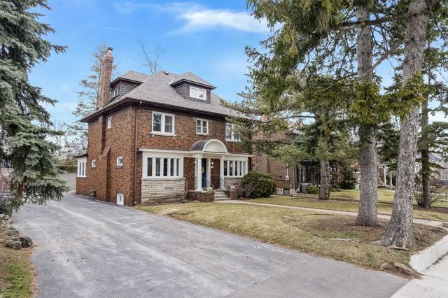 388 Glencairn Ave, House detached with 5 bedrooms, 4 bathrooms and 4 parking in Toronto ON | Image 12