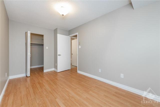 170 Salter Crescent, Townhouse with 3 bedrooms, 2 bathrooms and 1 parking in Ottawa ON | Image 24