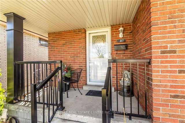 127 Gardiner Dr, House detached with 3 bedrooms, 2 bathrooms and 2 parking in Hamilton ON | Image 24