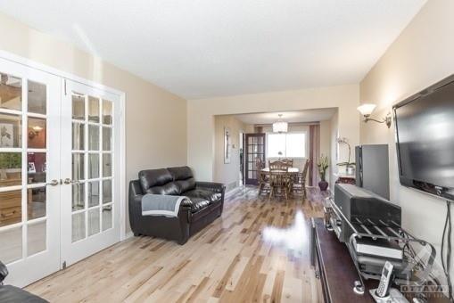 upper - 301 Conestoga Drive, House detached with 3 bedrooms, 3 bathrooms and 1 parking in Brampton ON | Image 5