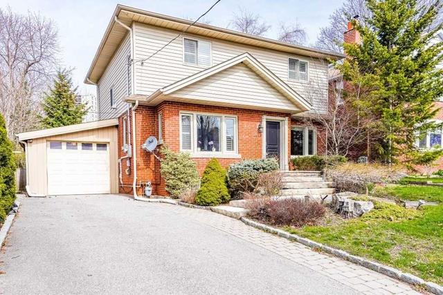 28 Glenridge Rd, House detached with 3 bedrooms, 3 bathrooms and 3 parking in Toronto ON | Image 1