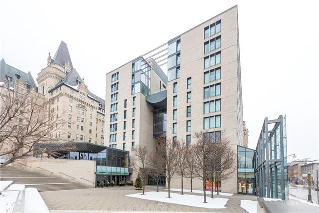 402 - 700 Sussex Drive, Condo with 2 bedrooms, 2 bathrooms and 1 parking in Ottawa ON | Image 1