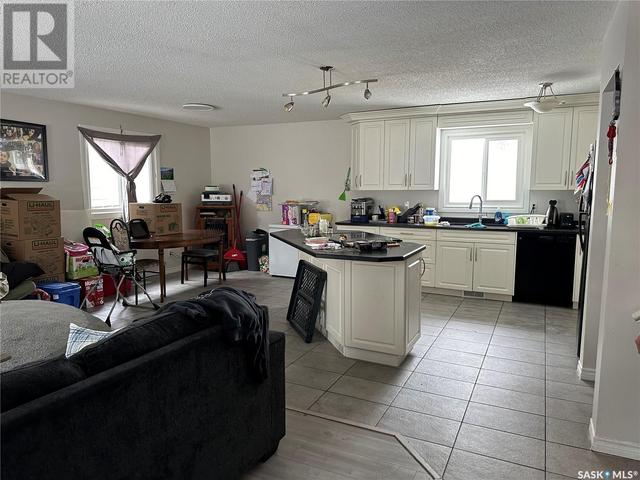 3727 Taylor Street E, House detached with 6 bedrooms, 3 bathrooms and null parking in Saskatoon SK | Image 6
