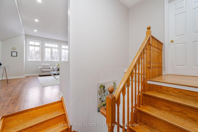 5938 Chorley Pl, House detached with 3 bedrooms, 3 bathrooms and 6 parking in Mississauga ON | Image 13