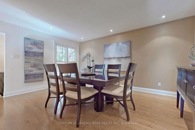 1 Sarah Jane Crt N, House semidetached with 3 bedrooms, 3 bathrooms and 3 parking in Markham ON | Image 2