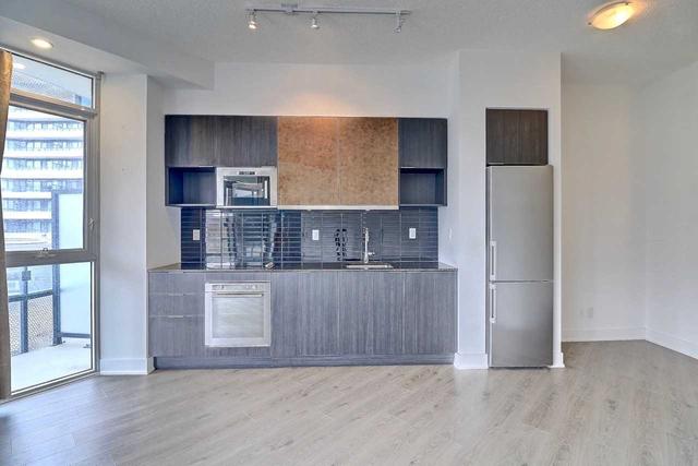 205 - 99 The Donway W, Condo with 1 bedrooms, 1 bathrooms and 1 parking in Toronto ON | Image 5