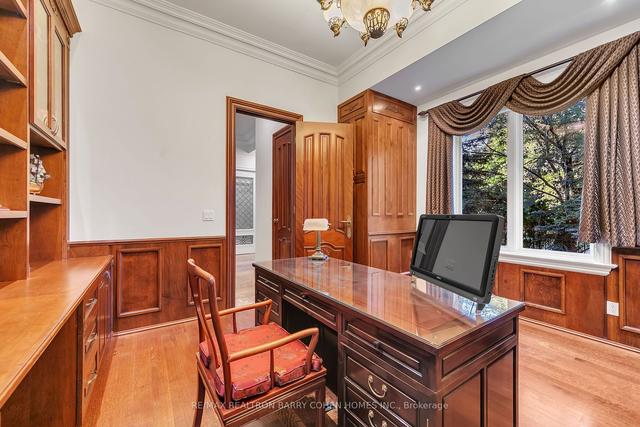 9 Post Rd, House detached with 7 bedrooms, 10 bathrooms and 23 parking in Toronto ON | Image 17