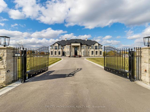 27 Morris Crt, House detached with 6 bedrooms, 7 bathrooms and 31 parking in Brampton ON | Image 1