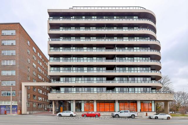 502 - 285 Avenue Rd, Condo with 2 bedrooms, 3 bathrooms and 1 parking in Toronto ON | Image 1