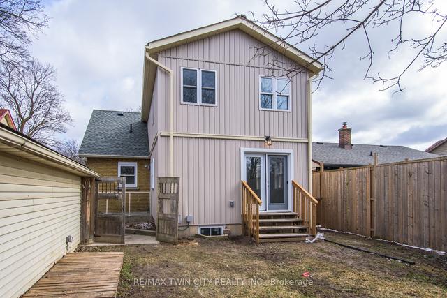 139 Becker St, House detached with 3 bedrooms, 2 bathrooms and 6 parking in Kitchener ON | Image 30