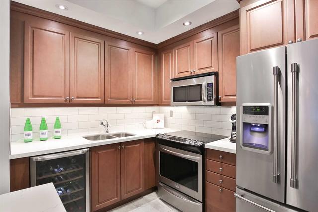 11 Bastion St, Condo with 2 bedrooms, 1 bathrooms and 1 parking in Toronto ON | Image 13