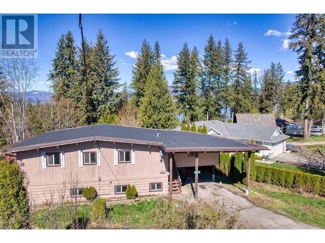 2213 Lakeview Drive, House detached with 2 bedrooms, 2 bathrooms and 2 parking in Columbia Shuswap C BC | Image 39