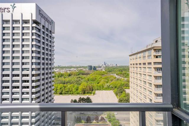 2011 - 2 Sonic Way, Condo with 2 bedrooms, 2 bathrooms and 1 parking in Toronto ON | Image 14