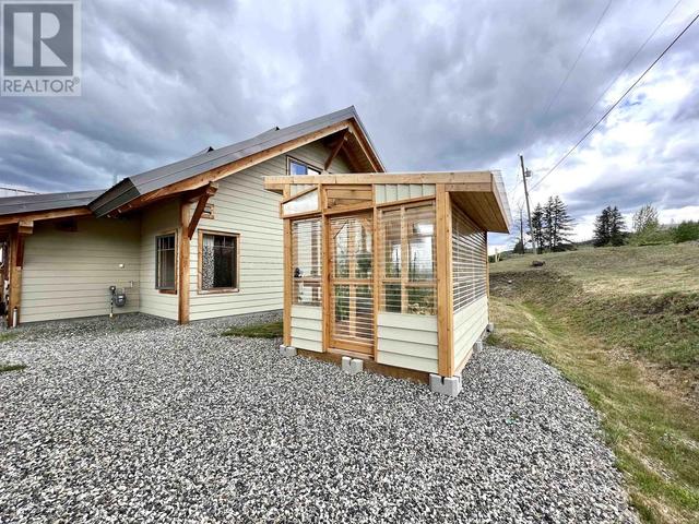 2902 Gold Digger Drive, House detached with 3 bedrooms, 3 bathrooms and null parking in Cariboo F BC | Image 10