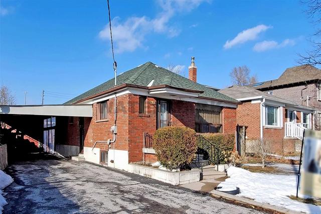 374 Joicey Blvd, House detached with 2 bedrooms, 2 bathrooms and 6 parking in Toronto ON | Image 12