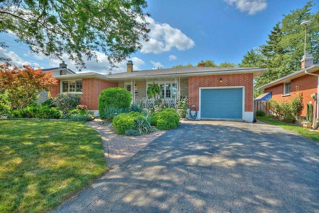 27 Woodcrest Dr, House detached with 3 bedrooms, 2 bathrooms and 5 parking in St. Catharines ON | Image 35