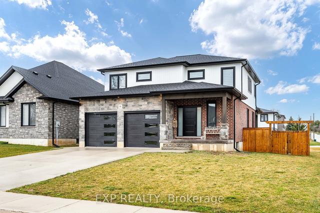 81 Woodland Cres, House detached with 5 bedrooms, 4 bathrooms and 6 parking in Tillsonburg ON | Image 1