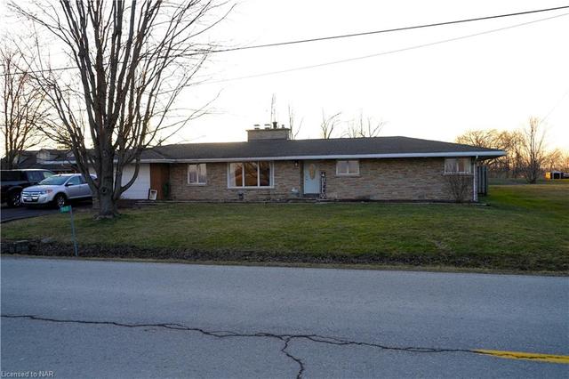 960 Lorraine Road, House detached with 3 bedrooms, 2 bathrooms and 6 parking in Port Colborne ON | Image 1