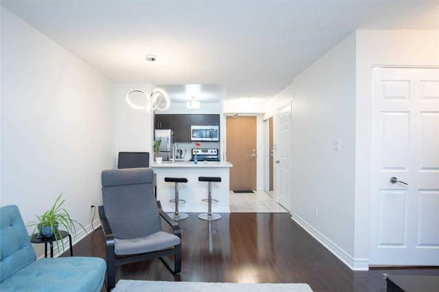 719 - 233 Beecroft Rd, Condo with 2 bedrooms, 1 bathrooms and 1 parking in Toronto ON | Image 7
