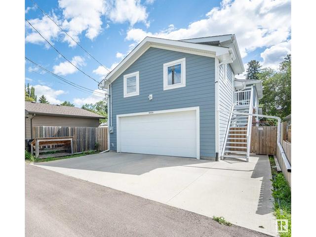 9322 81 Av Nw, House detached with 4 bedrooms, 3 bathrooms and 5 parking in Edmonton AB | Image 43