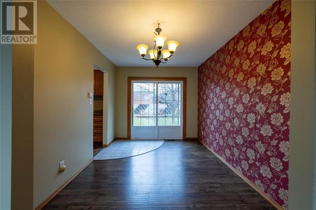 1151 Cambridge Crescent, House detached with 4 bedrooms, 1 bathrooms and null parking in Sarnia ON | Image 7