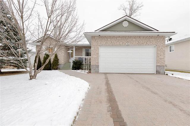 31 Bayshore Drive, House detached with 4 bedrooms, 2 bathrooms and 3 parking in Petawawa ON | Image 1