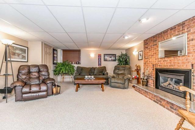 1092 Old Barrie Rd W, House detached with 3 bedrooms, 2 bathrooms and 8 parking in Oro Medonte ON | Image 11
