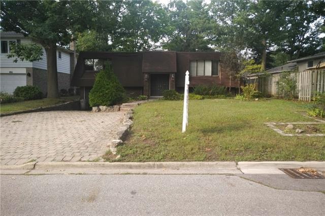 426 Canterbury Cres, House detached with 3 bedrooms, 4 bathrooms and 3 parking in Oakville ON | Image 1
