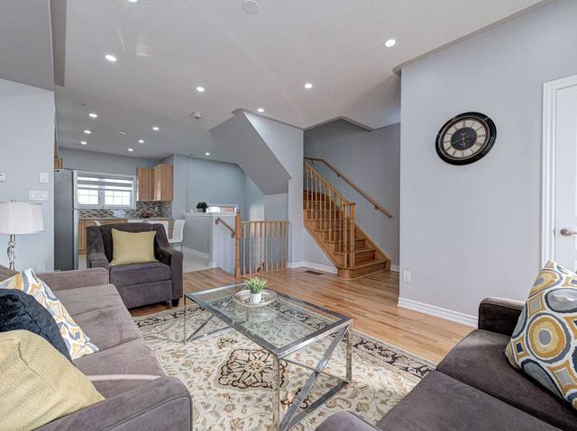 7 - 26 Aspen Hills Rd, House attached with 3 bedrooms, 3 bathrooms and 2 parking in Brampton ON | Image 27