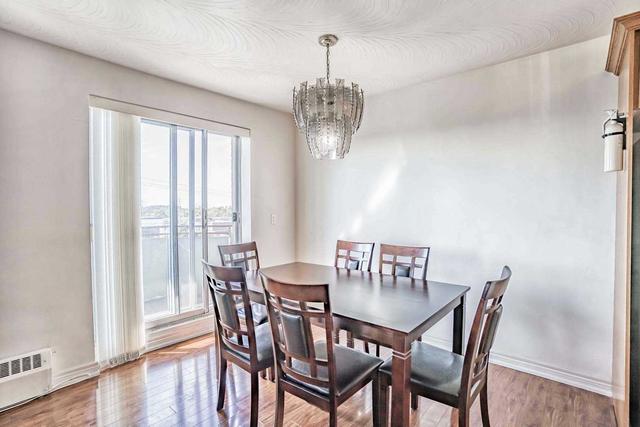 312 - 800 Kennedy Rd, Condo with 2 bedrooms, 1 bathrooms and 0 parking in Toronto ON | Image 2