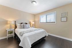 864 Upper Ottawa St, House detached with 3 bedrooms, 1 bathrooms and 2 parking in Hamilton ON | Image 6
