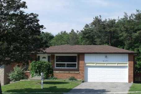 242 Anne St, House detached with 3 bedrooms, 2 bathrooms and 2 parking in Barrie ON | Image 1