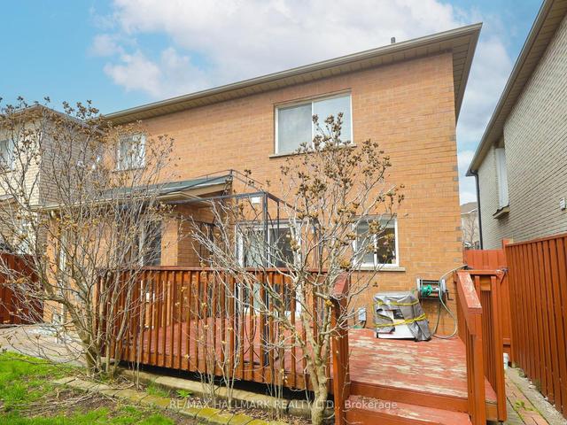 19 Rusty Tr, House detached with 3 bedrooms, 4 bathrooms and 5 parking in Vaughan ON | Image 24