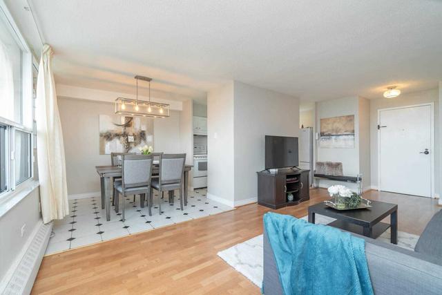 905 - 3120 Kirwin Ave, Condo with 2 bedrooms, 1 bathrooms and 1 parking in Mississauga ON | Image 4