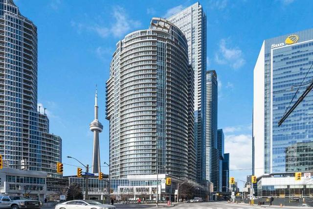 3203 - 8 York St, Condo with 1 bedrooms, 2 bathrooms and 1 parking in Toronto ON | Image 29