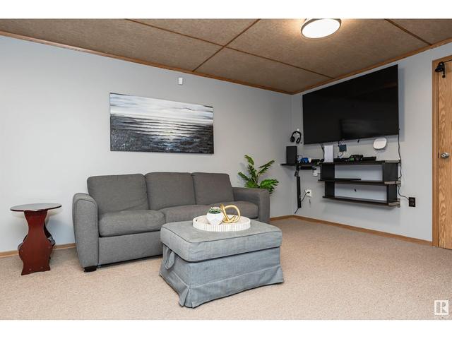 5012 55 Av, House detached with 3 bedrooms, 1 bathrooms and null parking in Tofield AB | Image 32