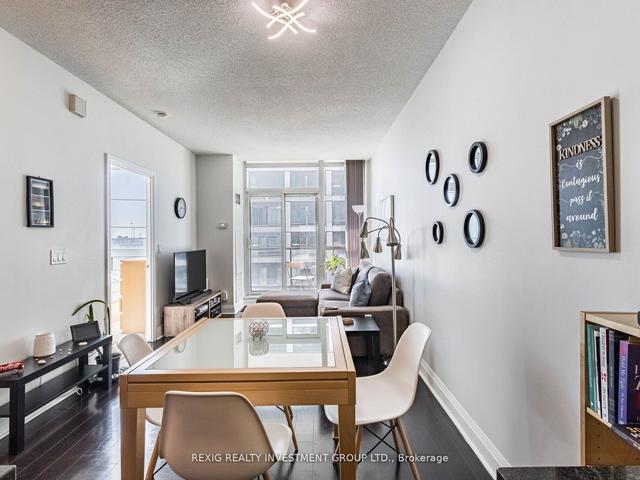 405 - 1185 The Queensway Ave, Condo with 1 bedrooms, 1 bathrooms and 1 parking in Toronto ON | Image 6