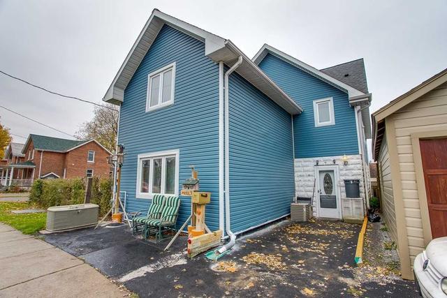 7 University Ave E, House detached with 3 bedrooms, 3 bathrooms and 1 parking in Cobourg ON | Image 8