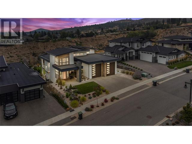 1648 Fawn Run Drive, House detached with 4 bedrooms, 4 bathrooms and 8 parking in Kelowna BC | Image 2