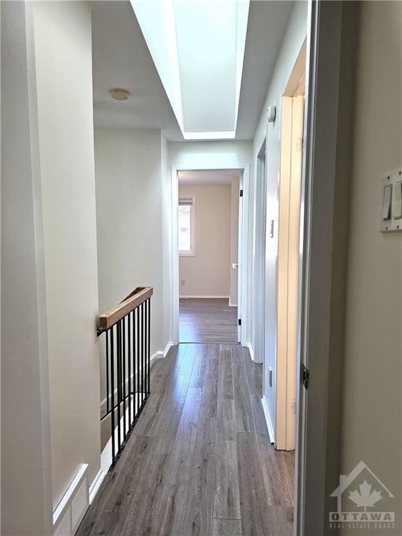 160 Valley Stream Drive, Townhouse with 3 bedrooms, 3 bathrooms and 2 parking in Ottawa ON | Image 21