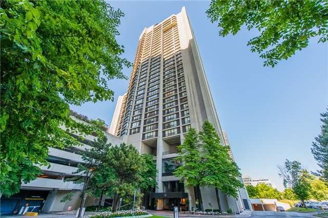1827 - 33 Harbour Square, Condo with 2 bedrooms, 3 bathrooms and 1 parking in Toronto ON | Image 1