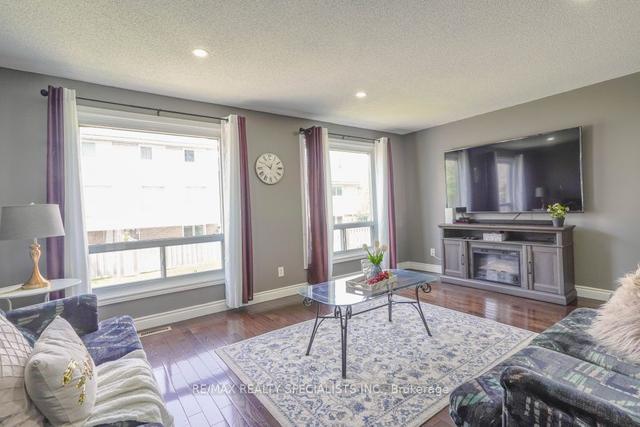 51 Franklin Crt, Townhouse with 3 bedrooms, 2 bathrooms and 2 parking in Brampton ON | Image 20