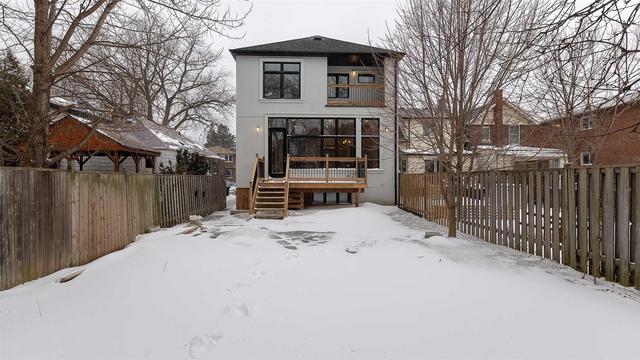 130 Lake Cres, House detached with 4 bedrooms, 5 bathrooms and 1 parking in Toronto ON | Image 19